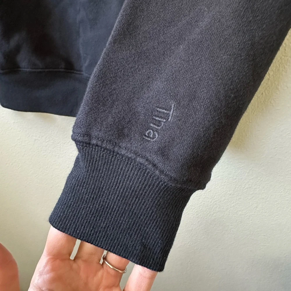 ARITZIA TNA COZY Black Hoodie size XXS - Picture 9 of 11